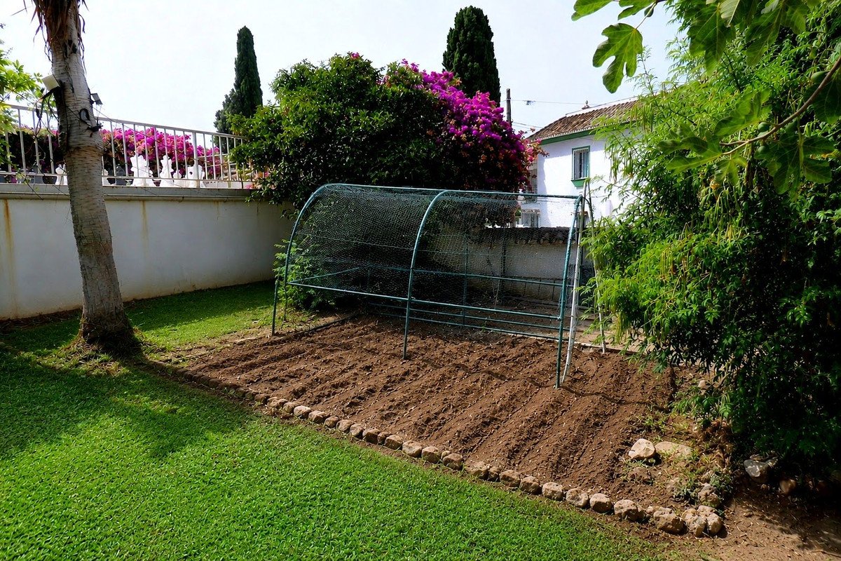 5 Bed Detached Villa in Marbella