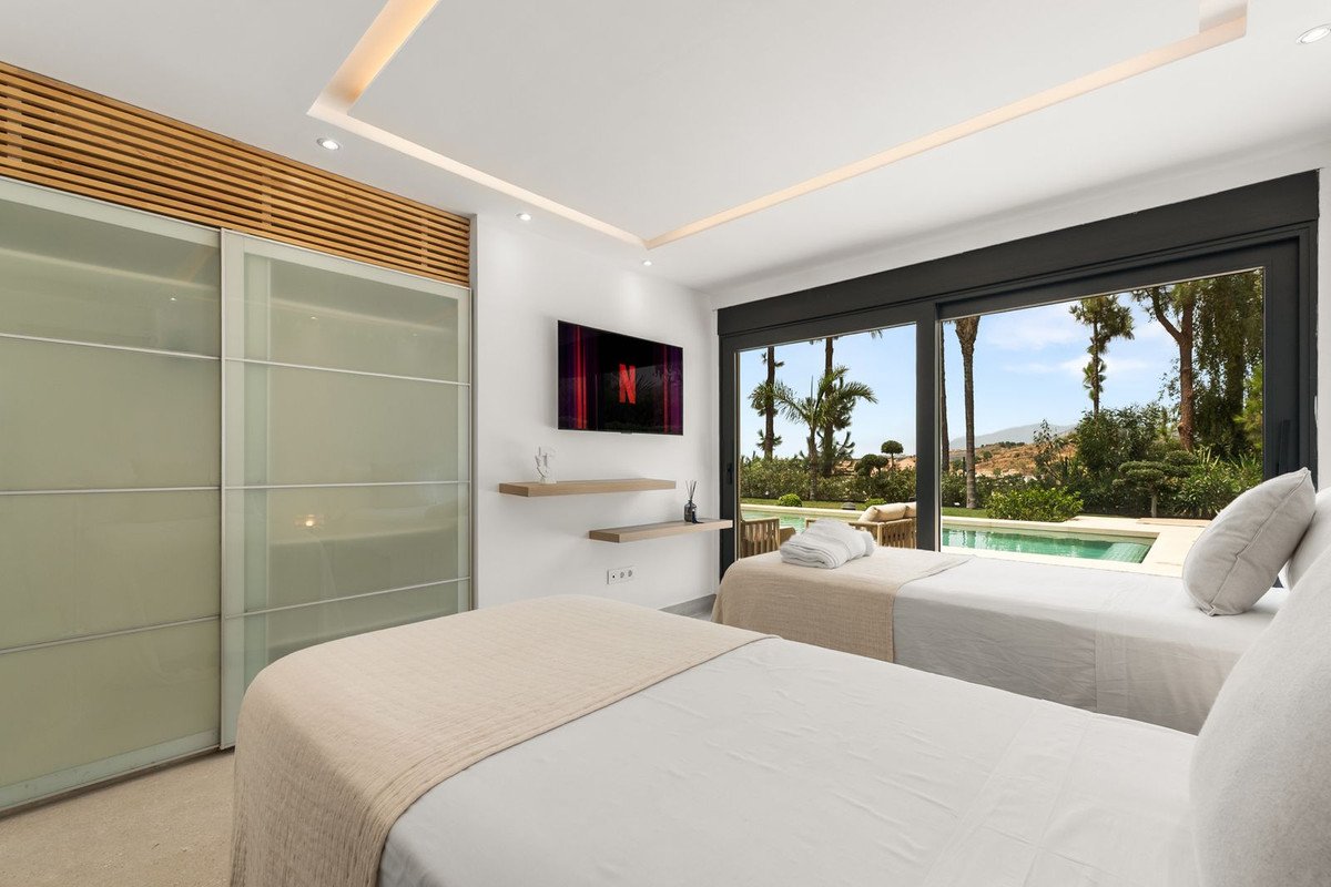 4 Bed Detached Villa in Nueva Andalucía