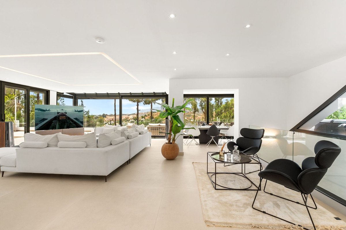 4 Bed Detached Villa in Nueva Andalucía