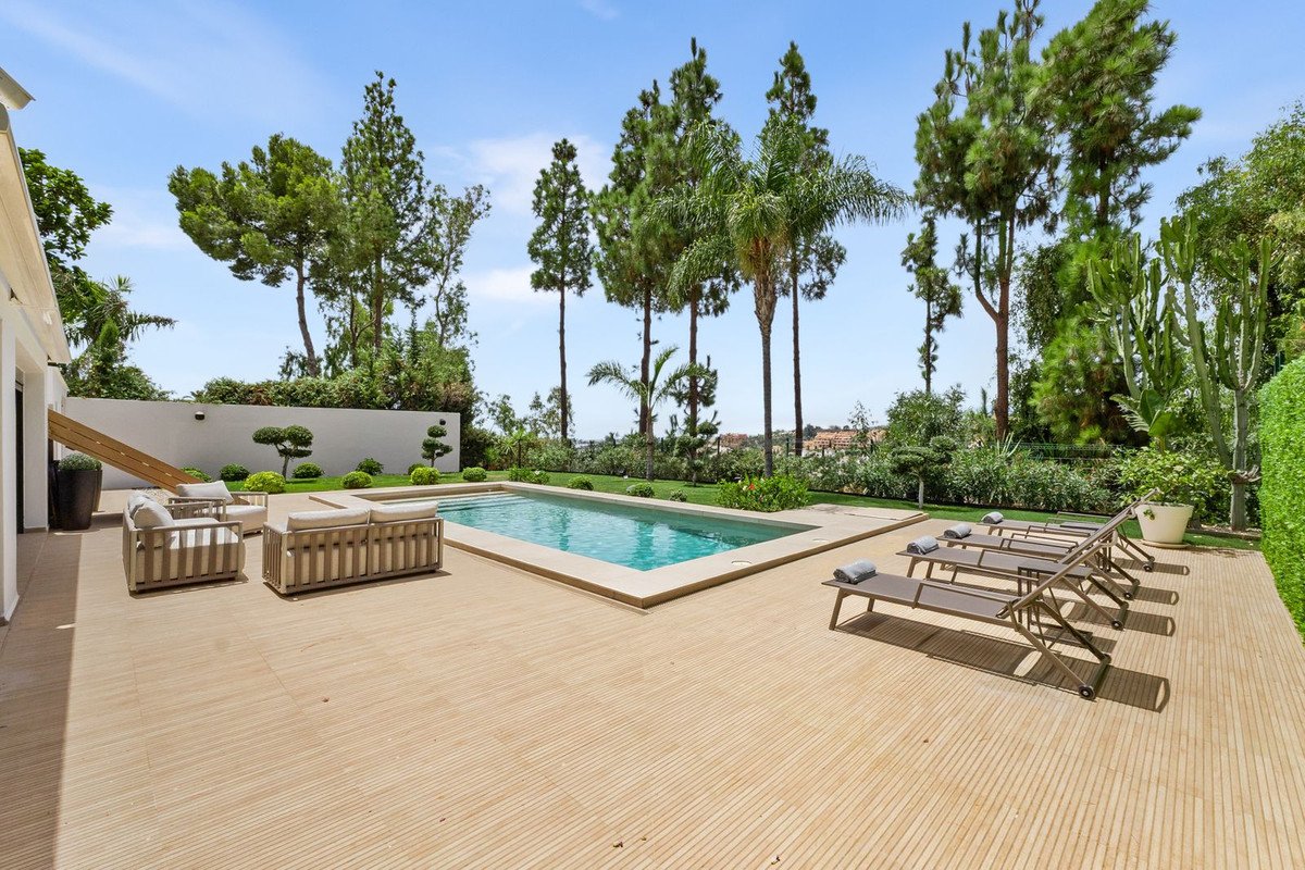 4 Bed Detached Villa in Nueva Andalucía
