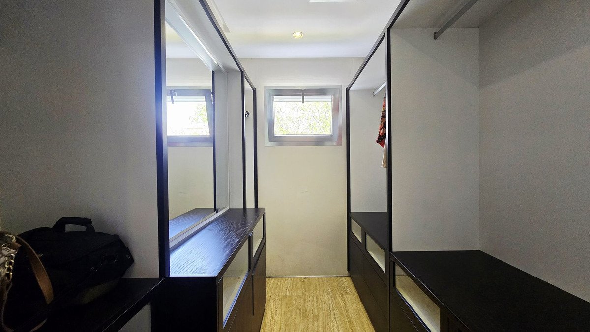 5 Bed Detached Villa in Nueva Andalucía