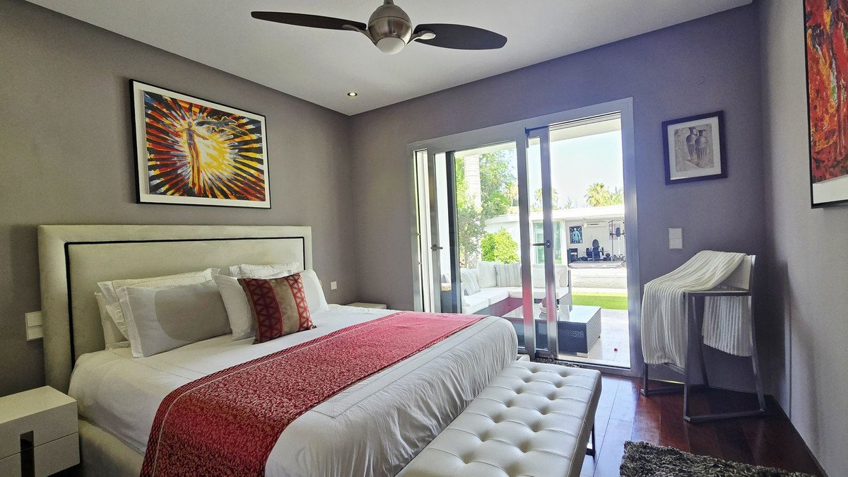 5 Bed Detached Villa in Nueva Andalucía
