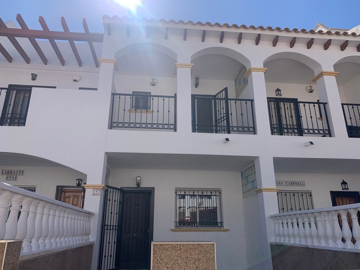 2 Bed Townhouse in Punta Prima