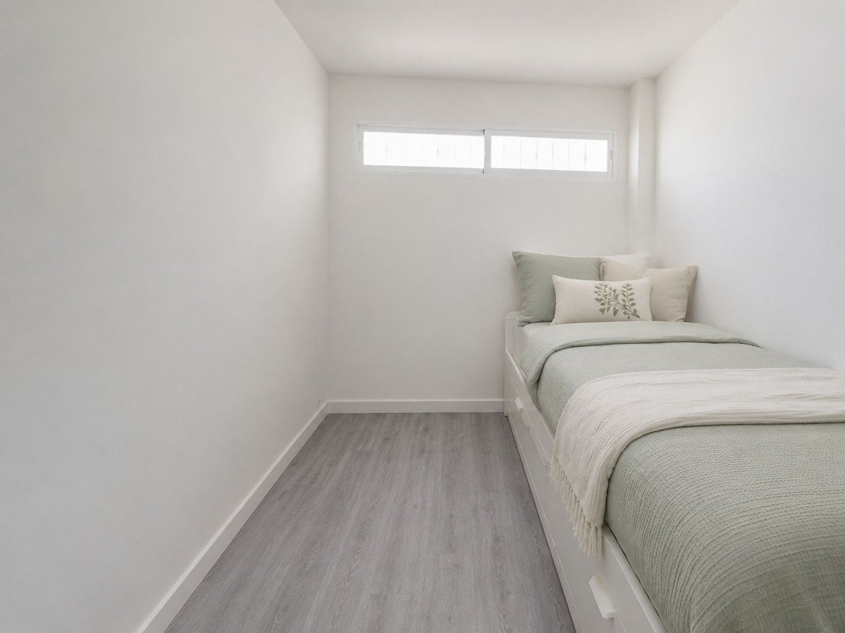 2 Bed Middle Floor Apartment in Benalmadena
