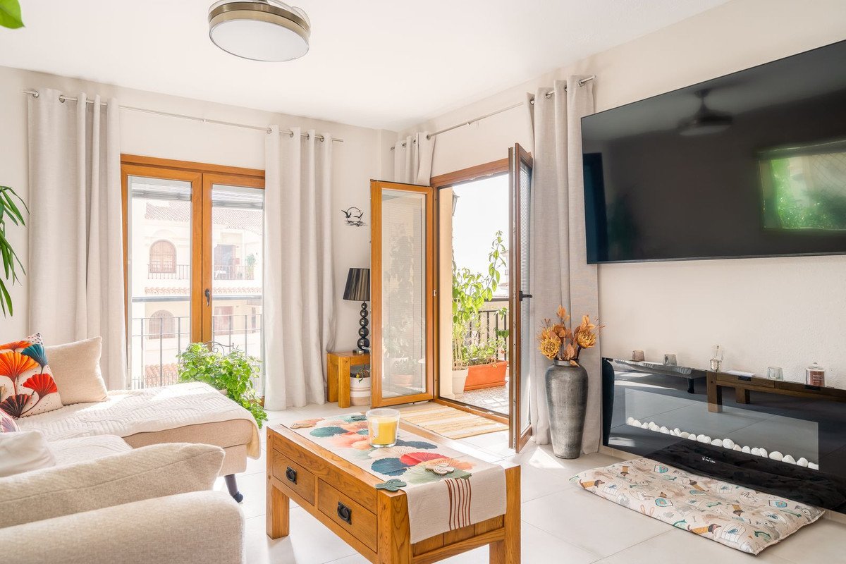 3 Bed Penthouse Duplex in La Duquesa