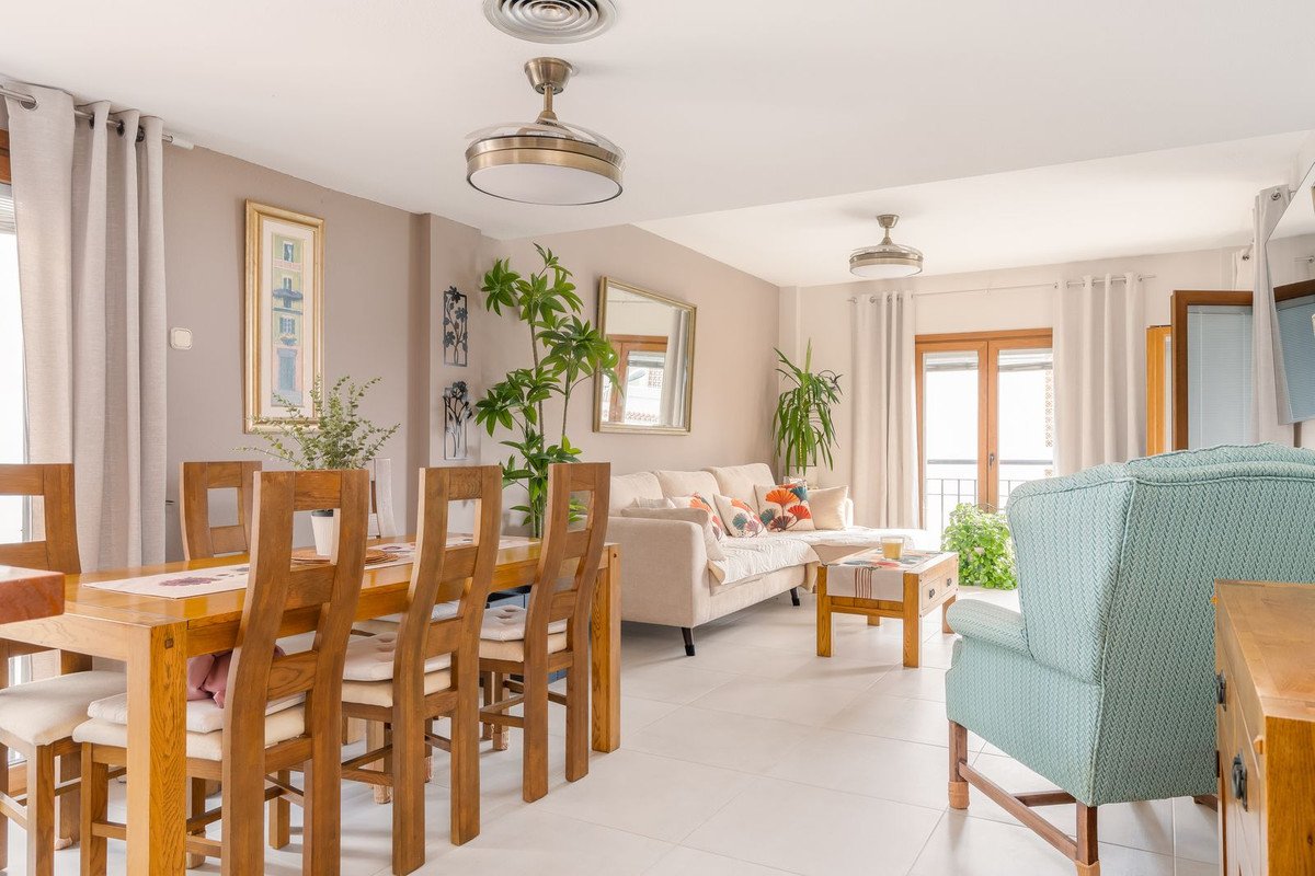 3 Bed Penthouse Duplex in La Duquesa