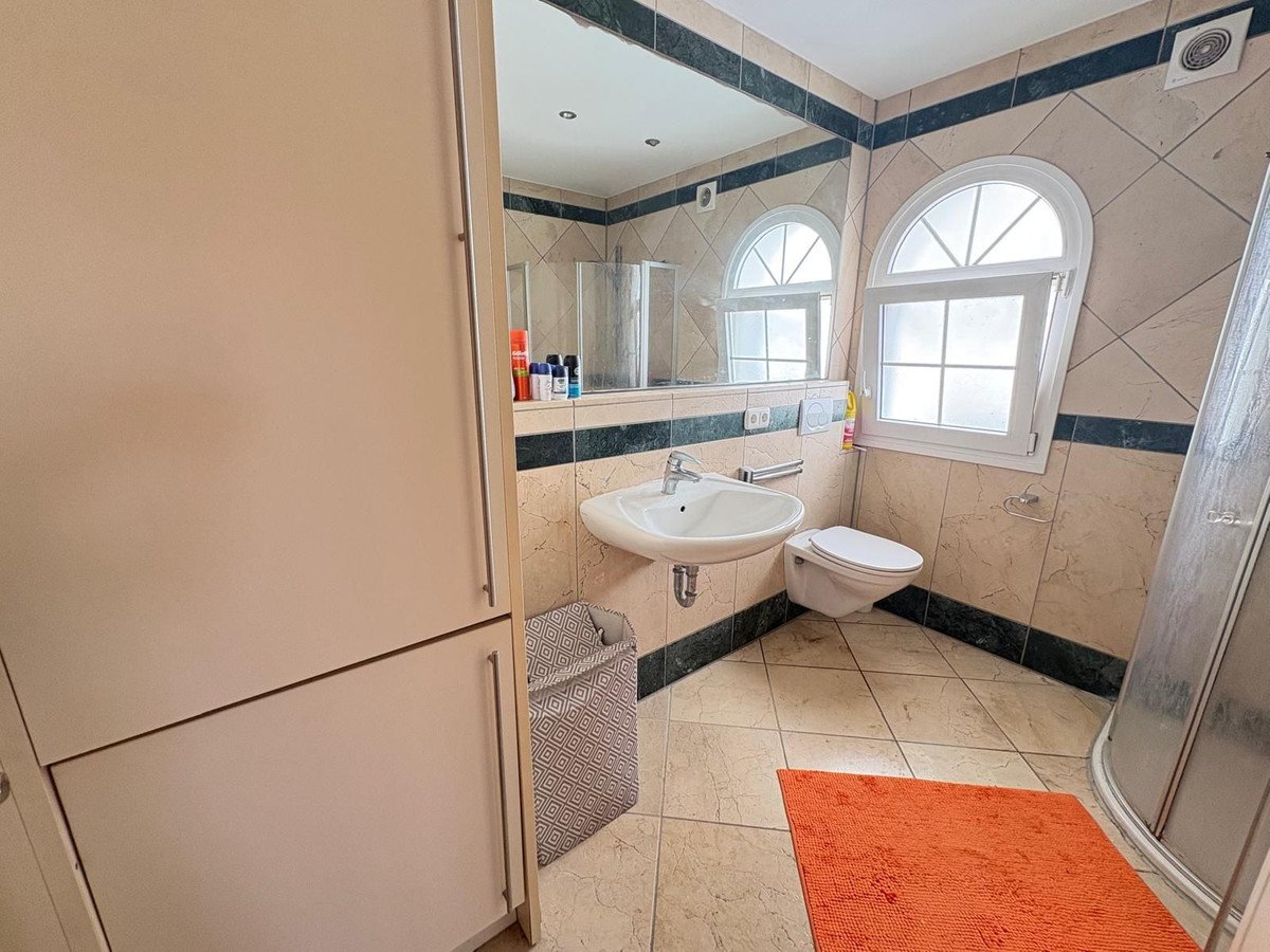 2 Bed Top Floor Apartment in El Chaparral