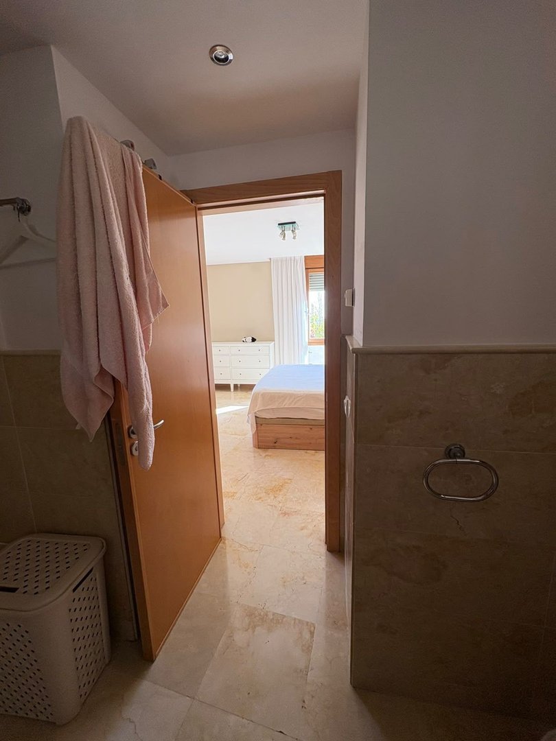 3 Bed Middle Floor Apartment in Marbella