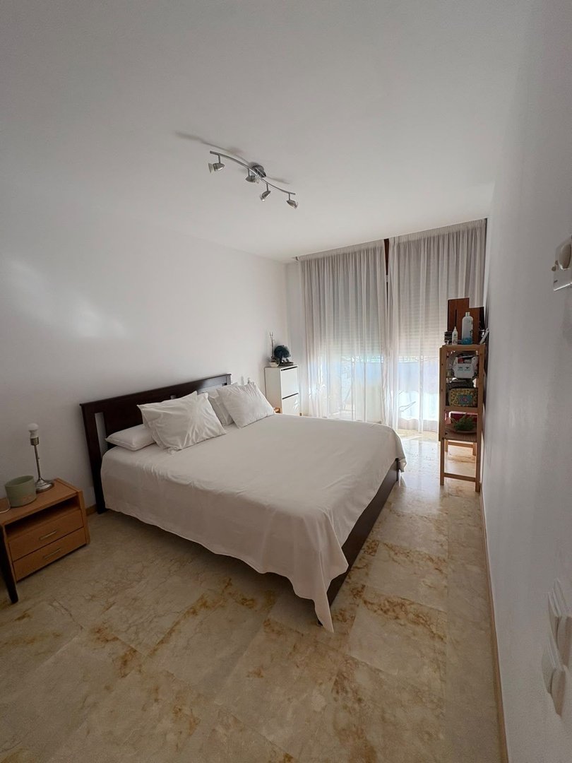 3 Bed Middle Floor Apartment in Marbella