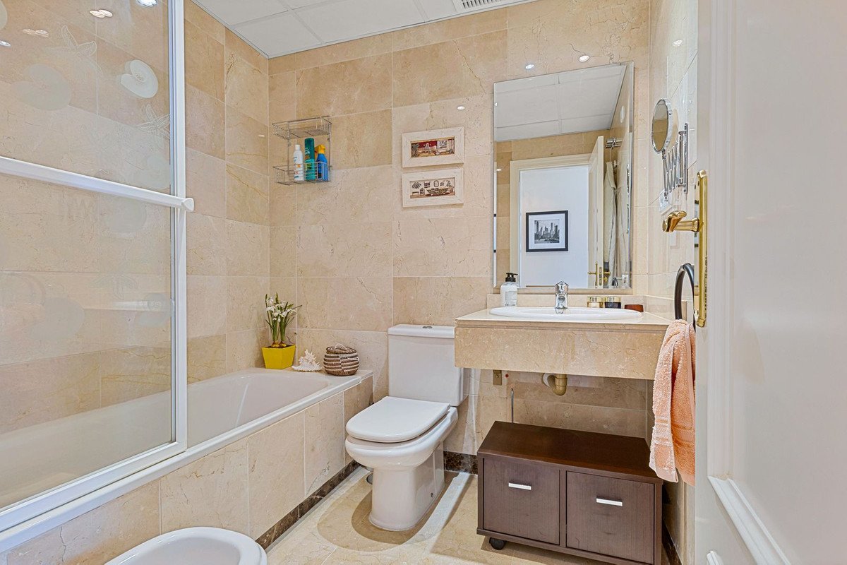 3 Bed Penthouse in Bel Air