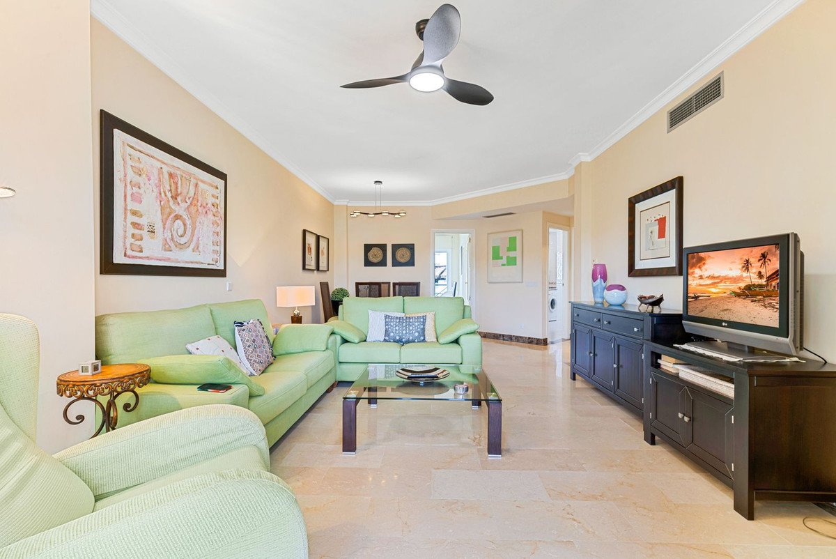 3 Bed Penthouse in Bel Air