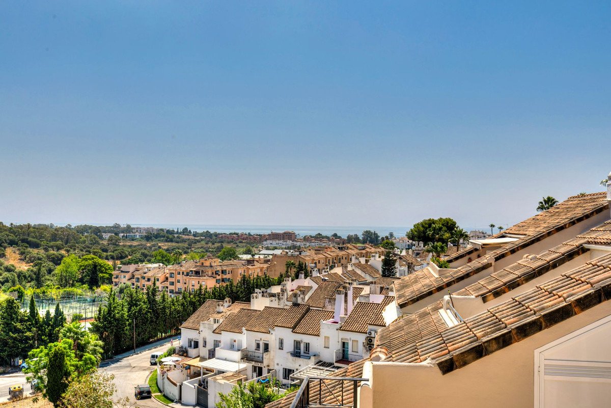 3 Bed Penthouse in Bel Air