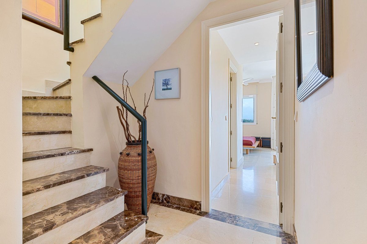 3 Bed Penthouse in Bel Air