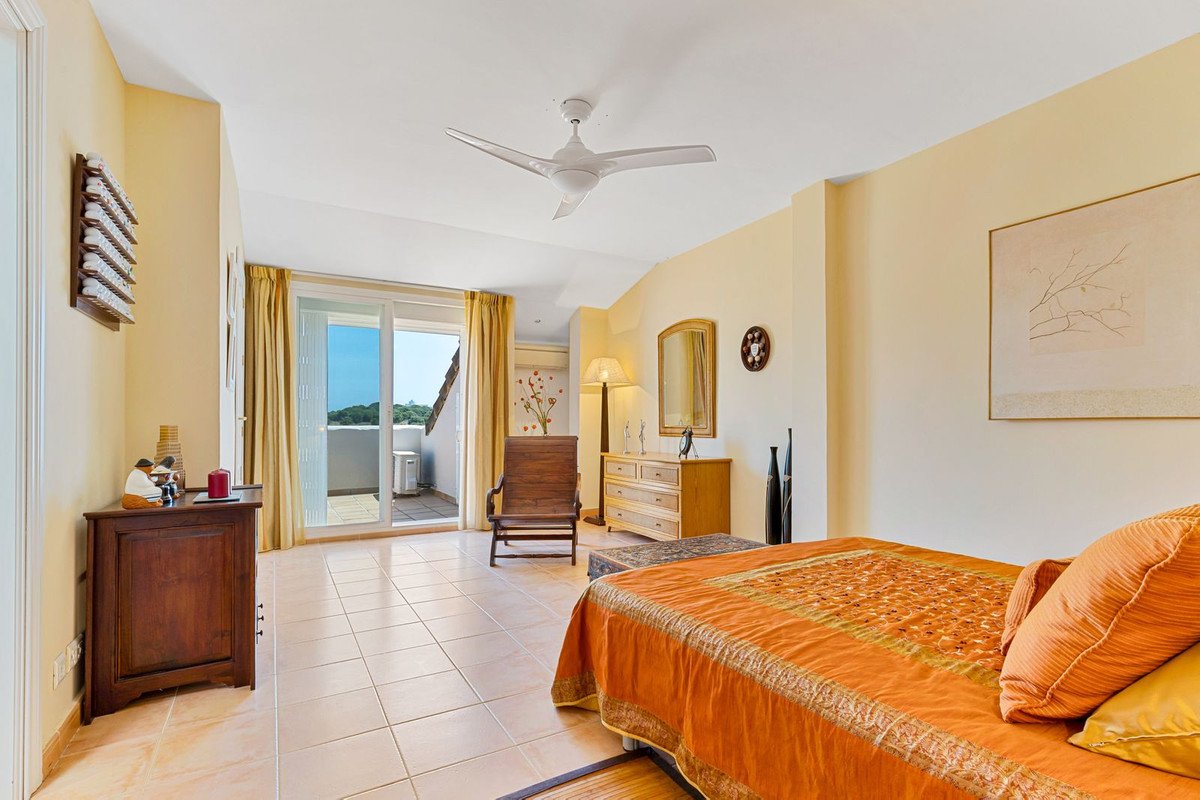 3 Bed Penthouse in Bel Air