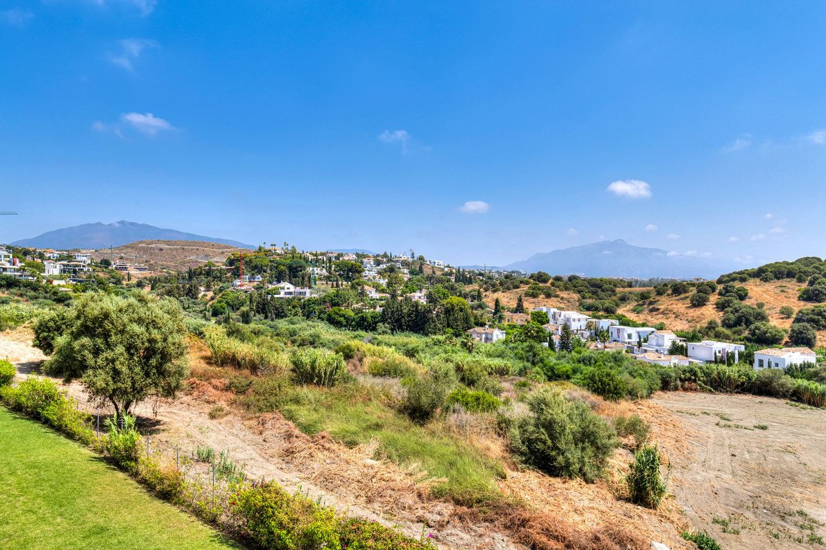 3 Bed Penthouse in Bel Air