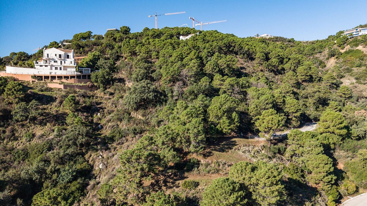 Residential Plot in Benahavís
