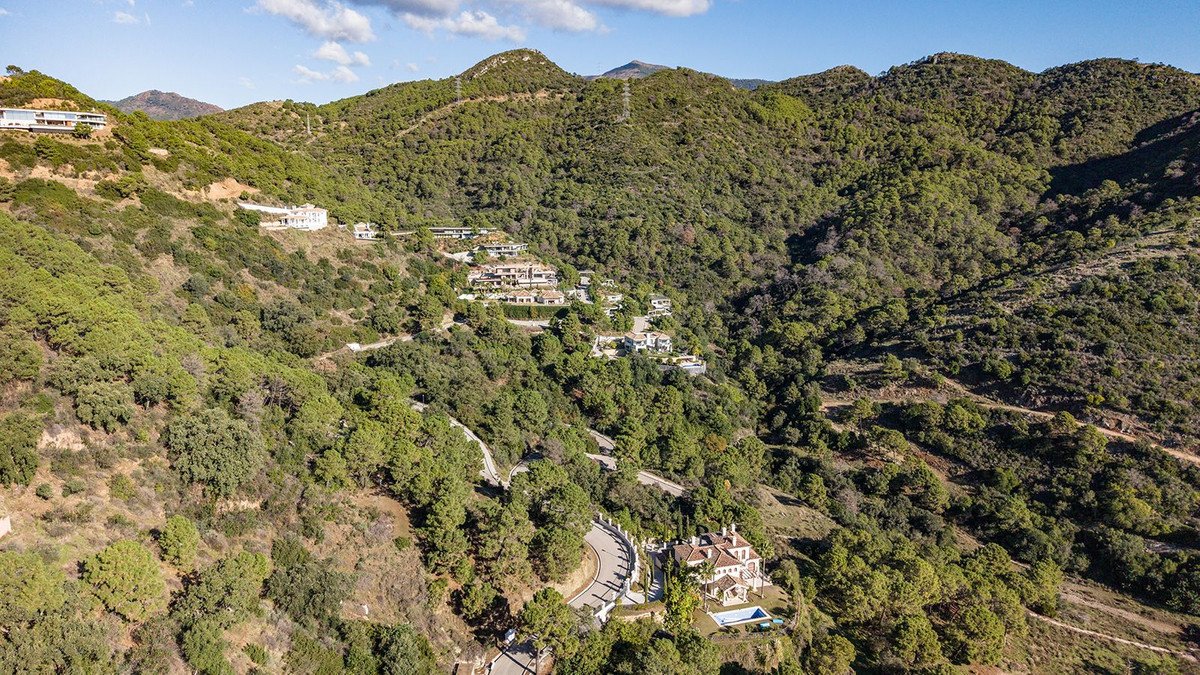 Residential Plot in Benahavís