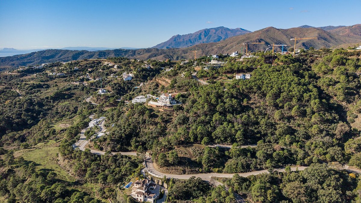 Residential Plot in Benahavís