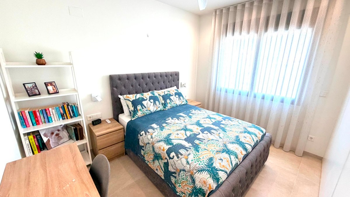 4 Bed Detached Villa in Los Montesinos