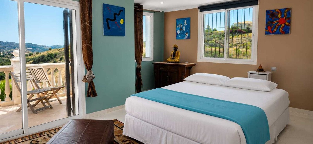 5 Bed Detached Villa in Mijas