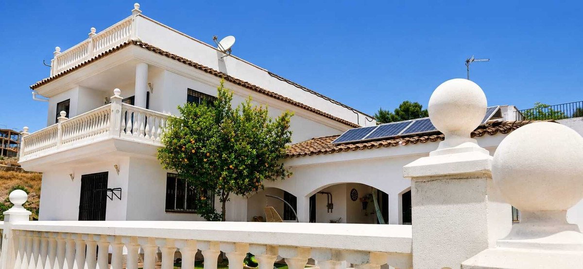 5 Bed Detached Villa in Mijas