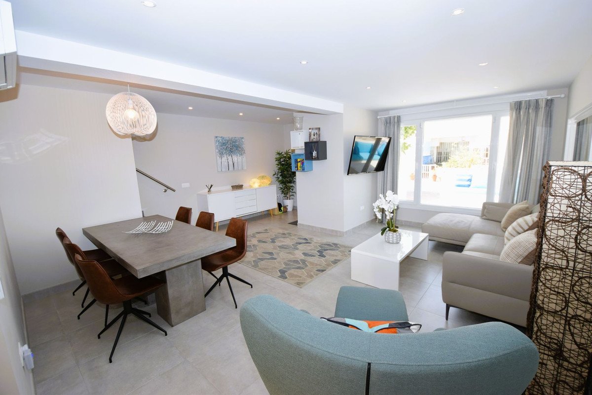 4 Bed Townhouse in La Cala de Mijas