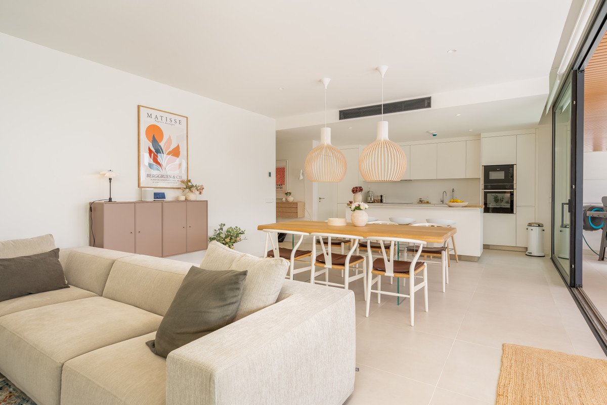3 Bed Ground Floor Apartment in Higueron