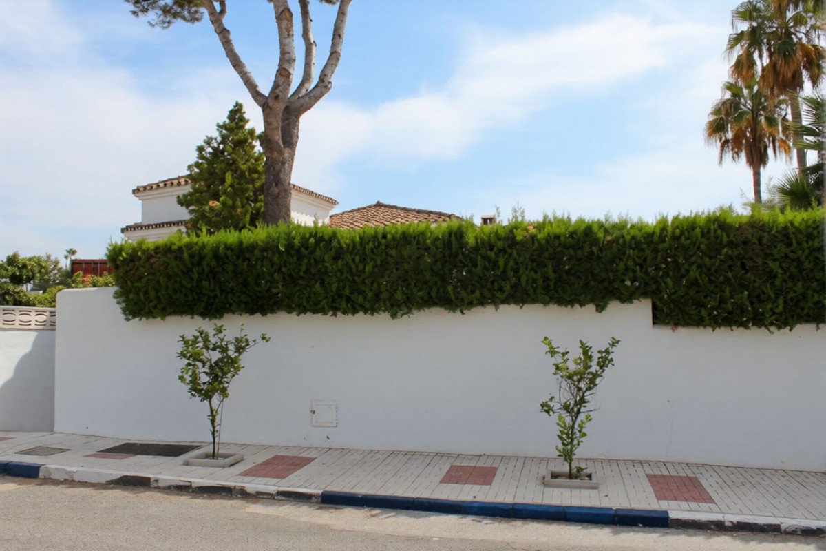 3 Bed Detached Villa in Las Chapas