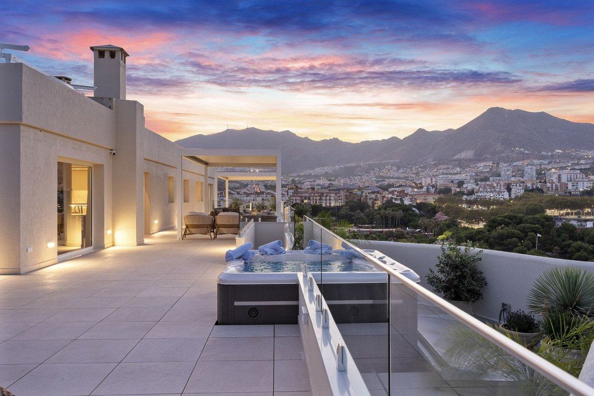 3 Bed Penthouse in Benalmadena Costa