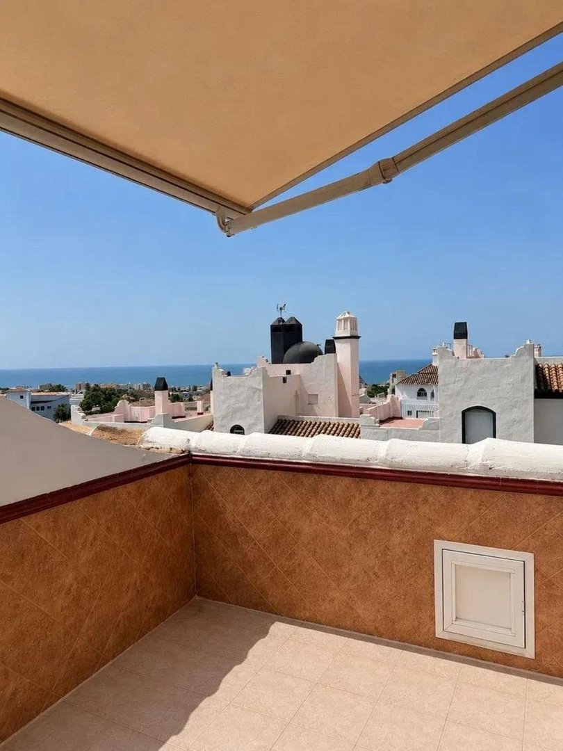 1 Bed Top Floor Apartment in Arroyo de la Miel