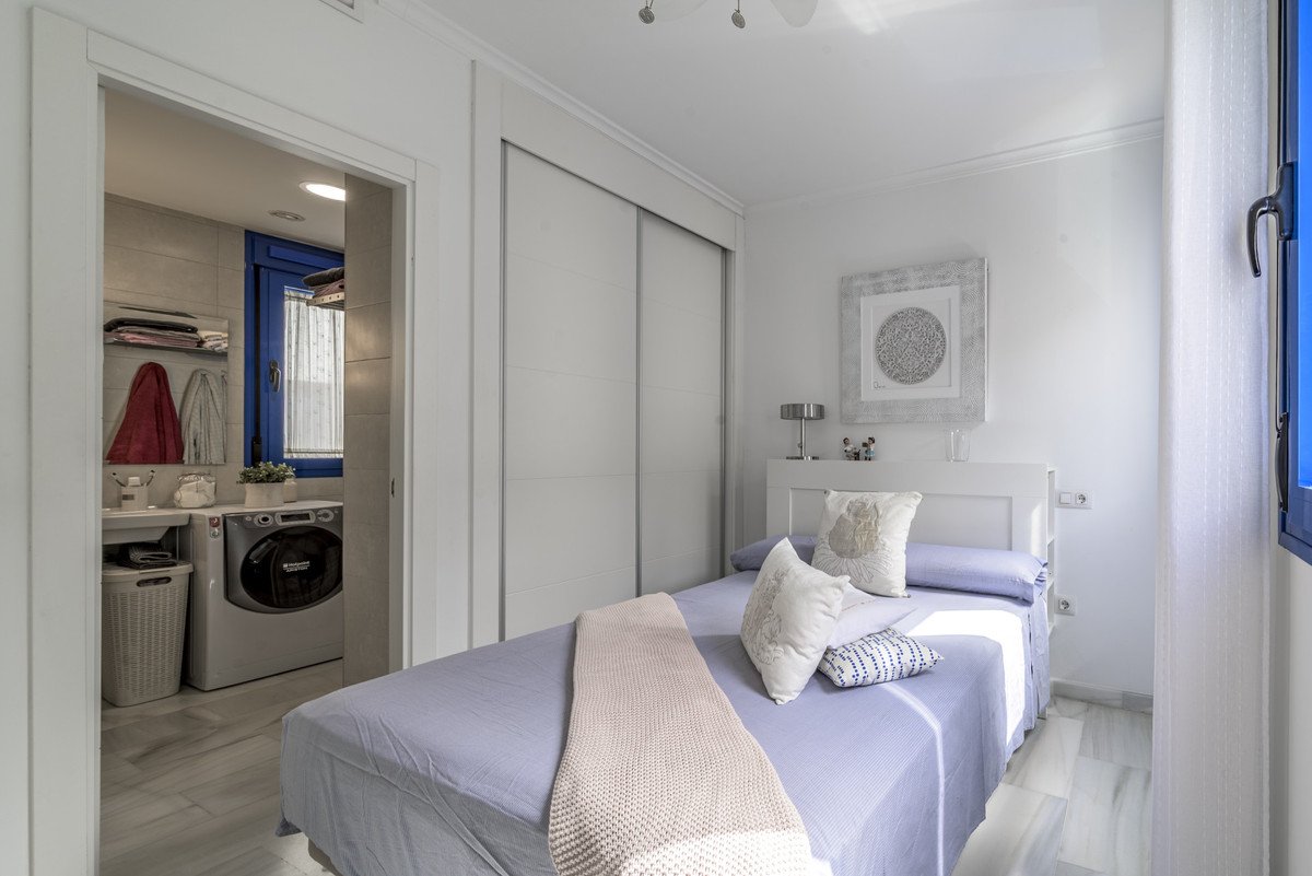3 Bed Middle Floor Apartment in Los Boliches