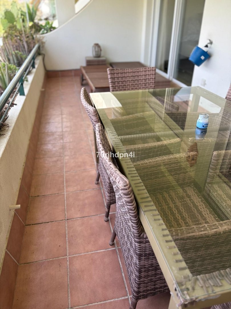 2 Bed Middle Floor Apartment in Málaga