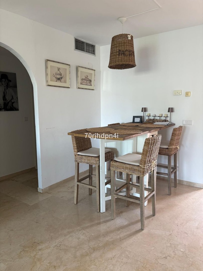 2 Bed Middle Floor Apartment in Málaga