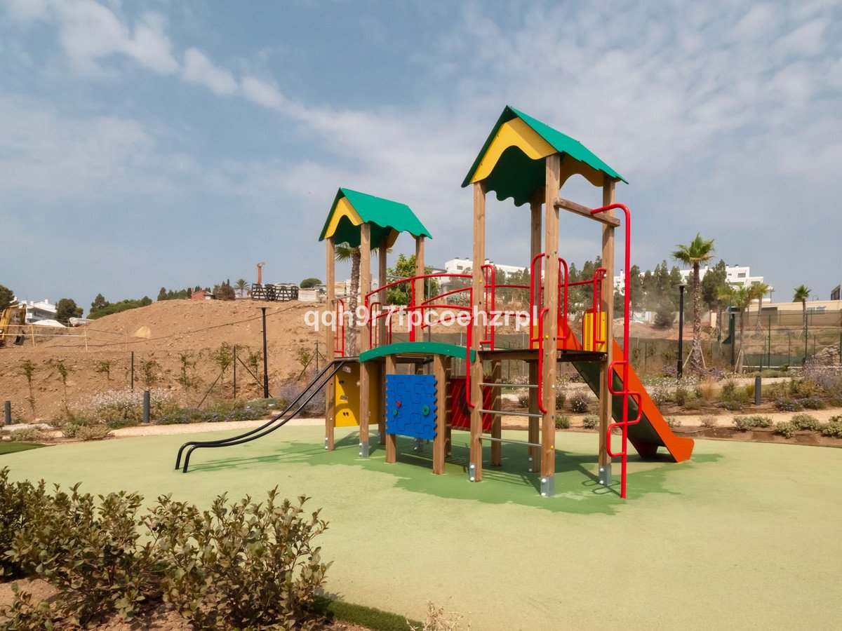 2 Bed Ground Floor Apartment in El Chaparral