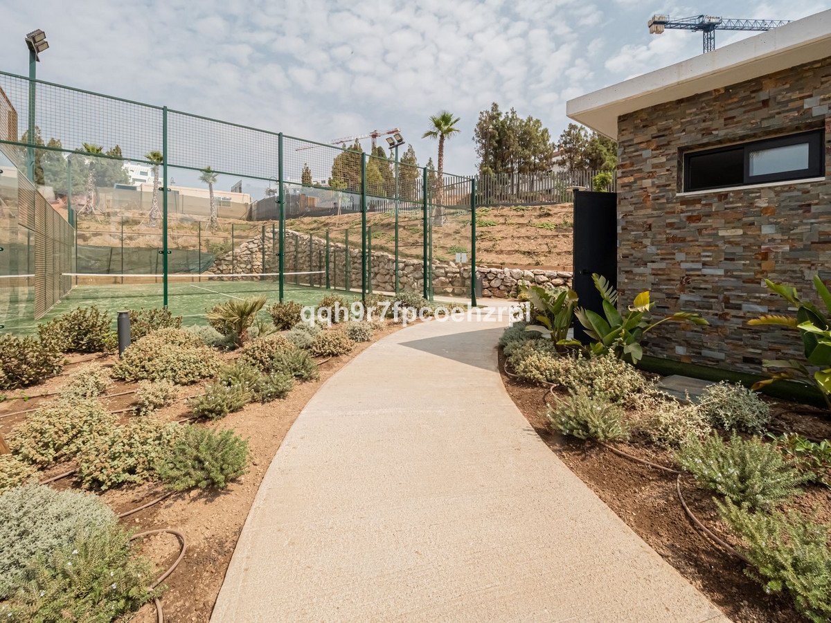 2 Bed Ground Floor Apartment in El Chaparral