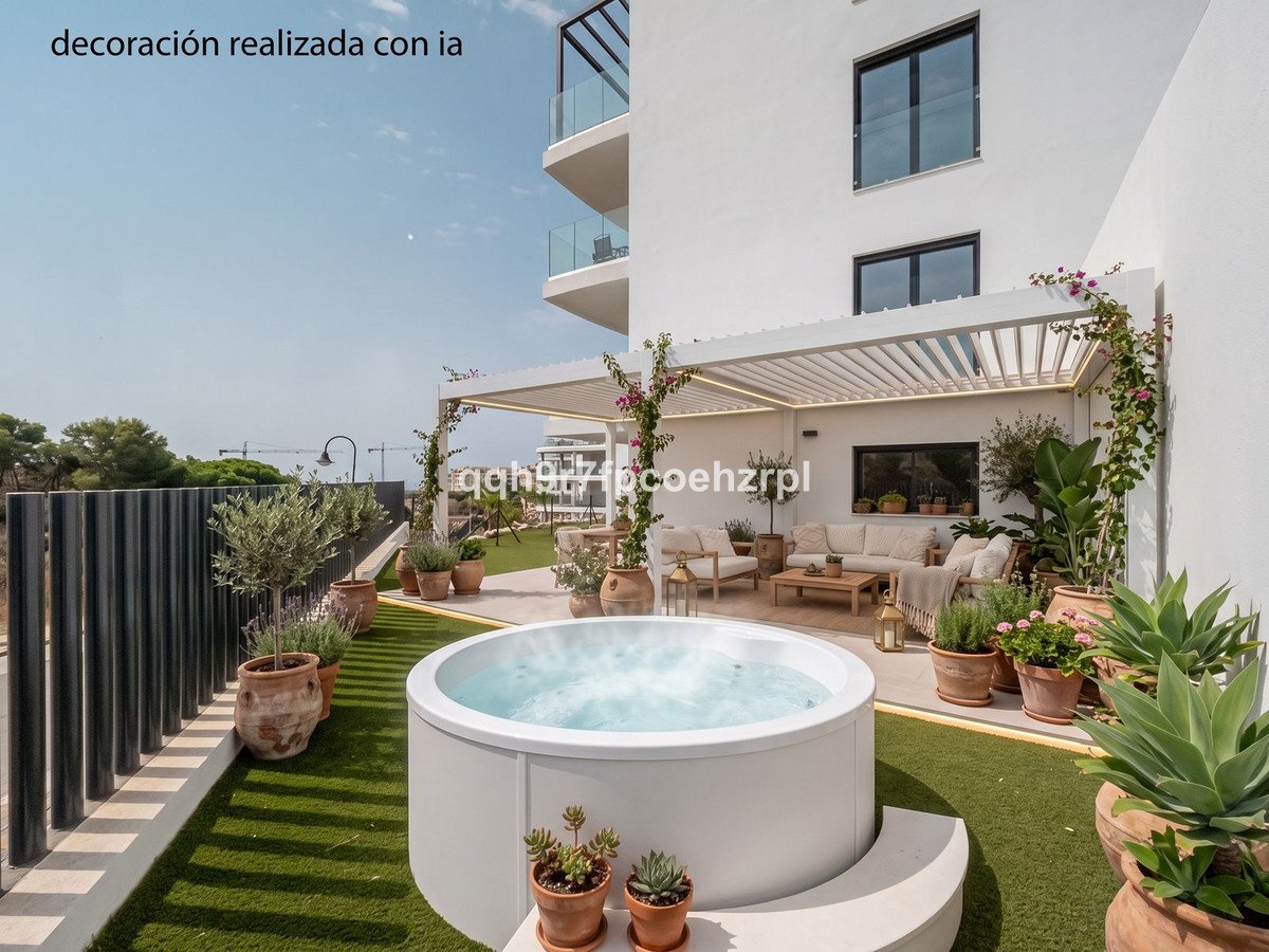 2 Bed Ground Floor Apartment in El Chaparral