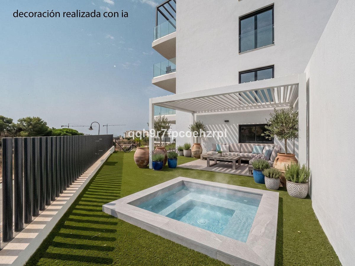 2 Bed Ground Floor Apartment in El Chaparral