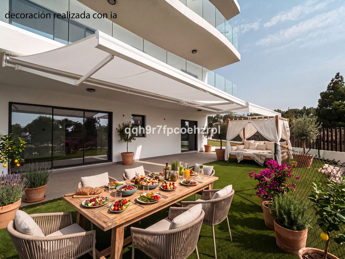 2 Bed Ground Floor Apartment in El Chaparral