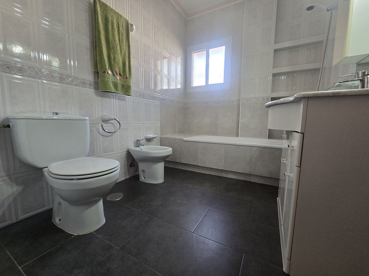 4 Bed Finca - Cortijo in Estacion de Cartama