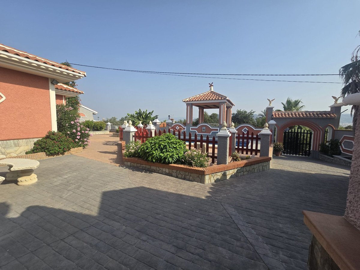 4 Bed Finca - Cortijo in Estacion de Cartama