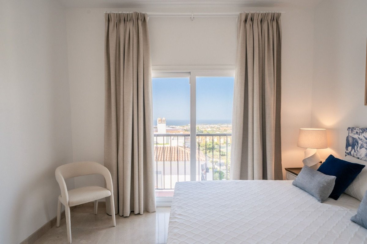 2 Bed Penthouse Duplex in Benahavís