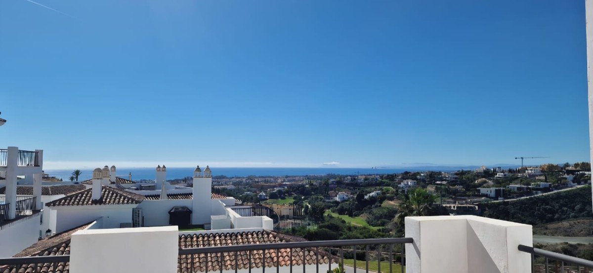 2 Bed Penthouse Duplex in Benahavís