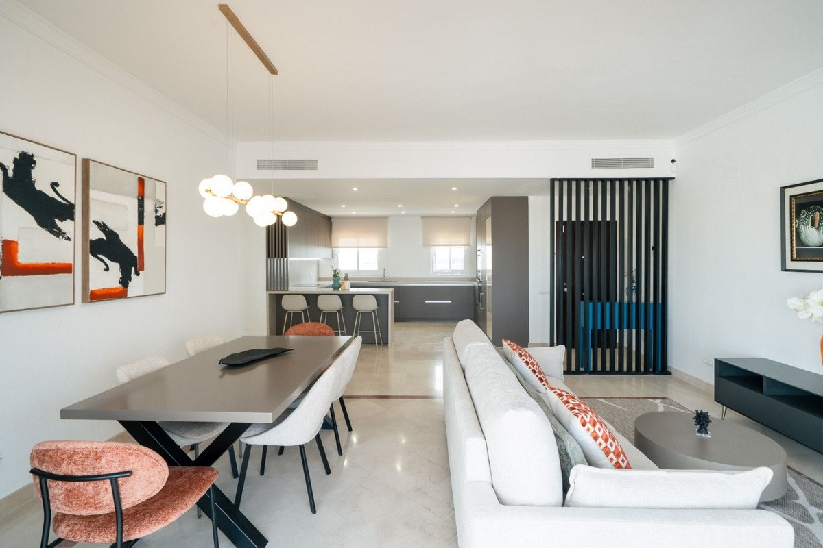 2 Bed Penthouse Duplex in Benahavís
