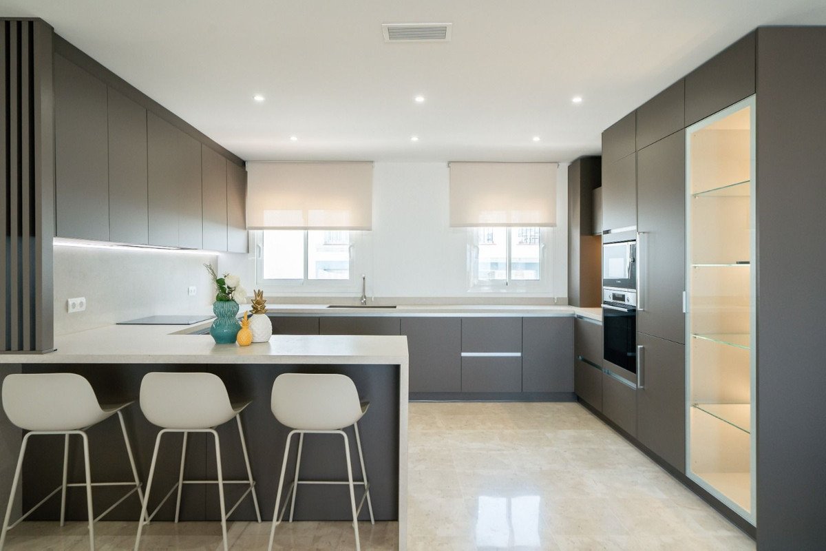 2 Bed Penthouse Duplex in Benahavís