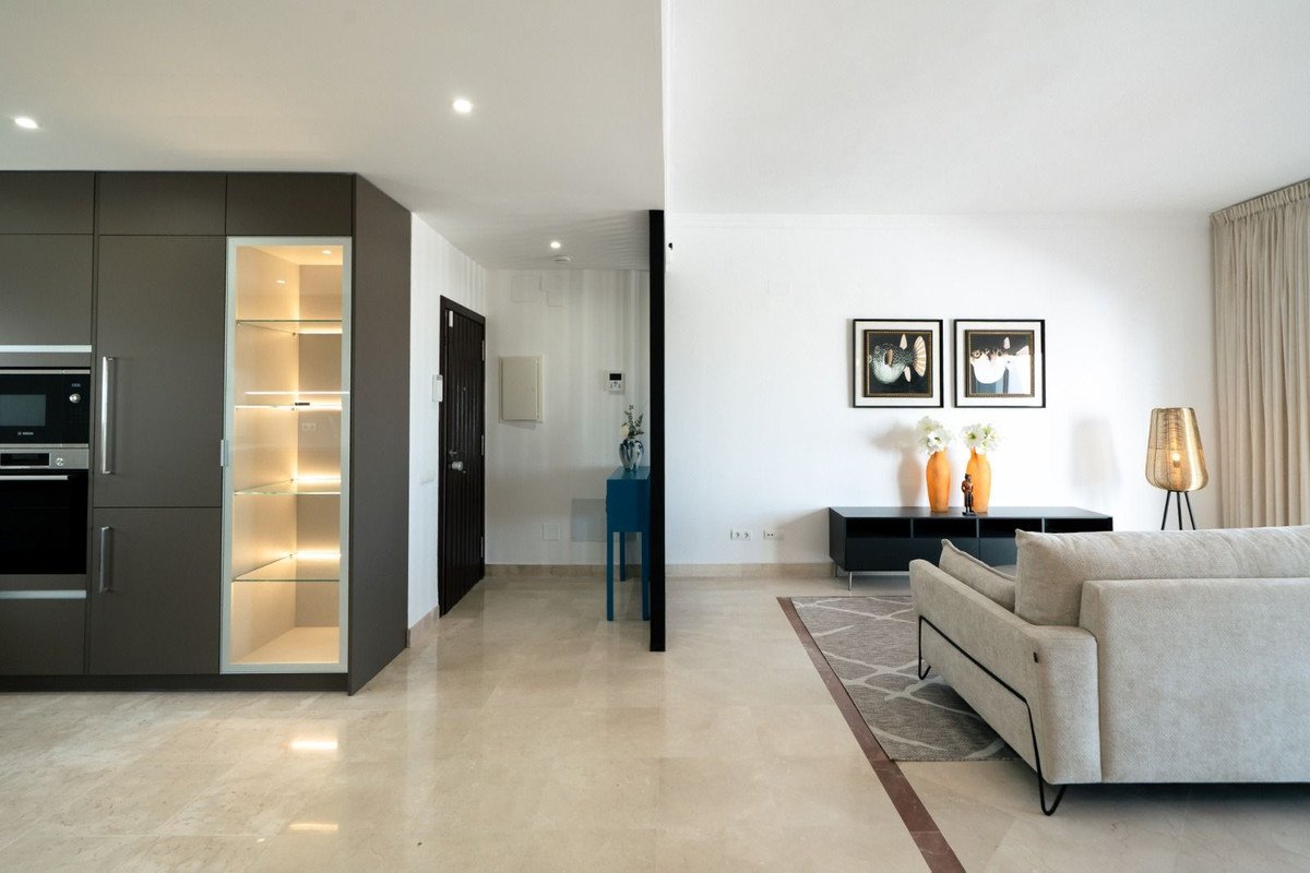 2 Bed Penthouse Duplex in Benahavís