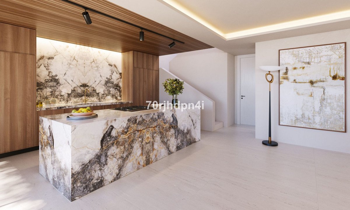 3 Bed Middle Floor Apartment in Marbella