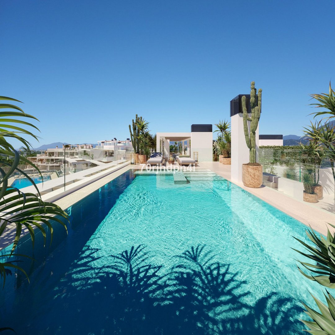 3 Bed Middle Floor Apartment in Marbella