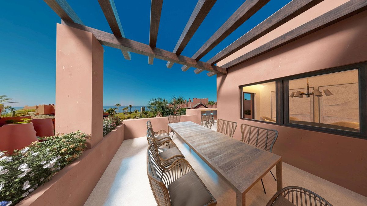 4 Bed Penthouse in New Golden Mile