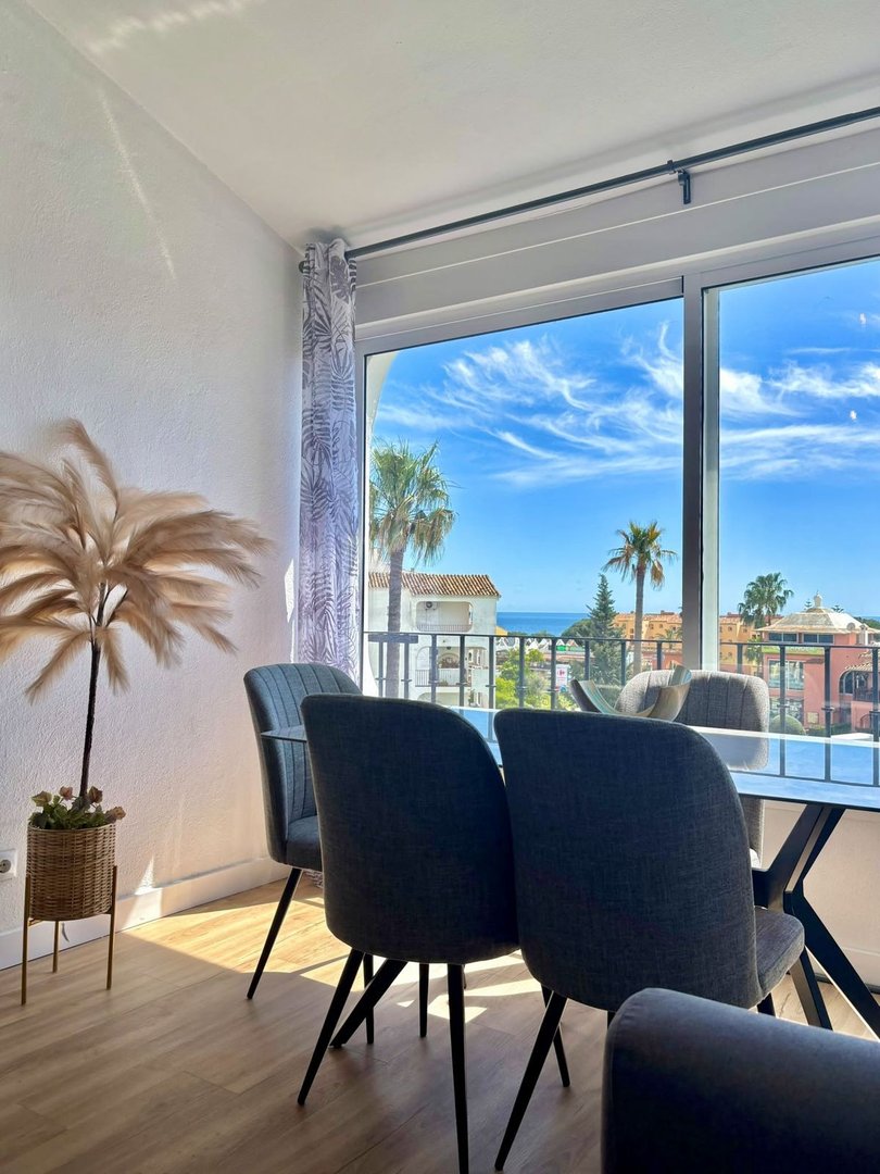 1 Bed Middle Floor Apartment in Calahonda