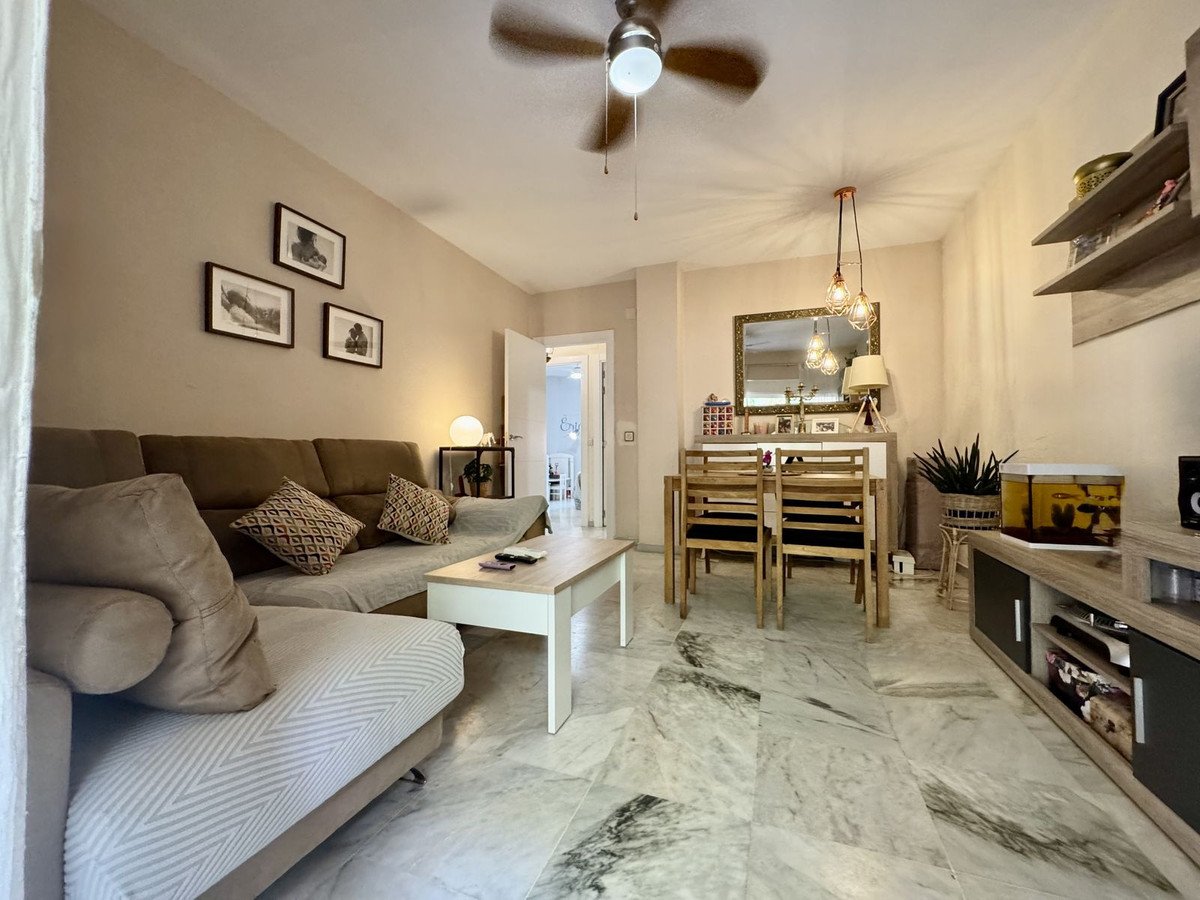 2 Bed Middle Floor Apartment in Los Boliches